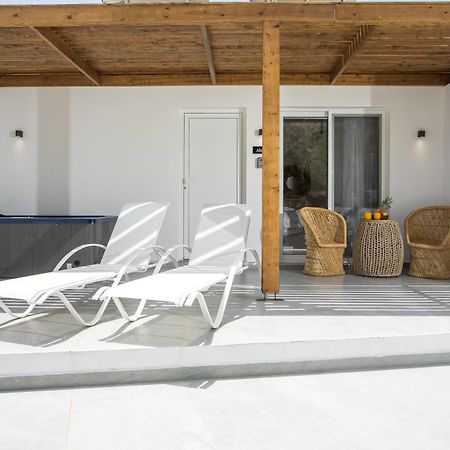 Calma Luxury Studios & Suites Фалираки Екстериор снимка