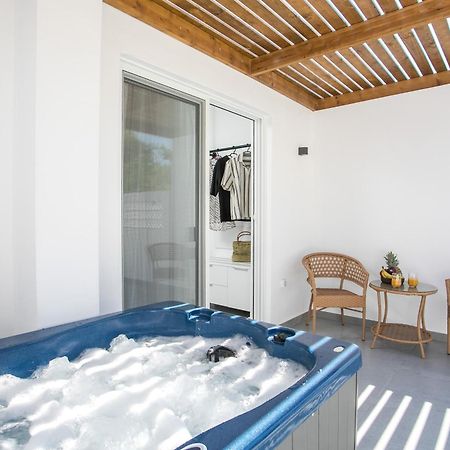 Calma Luxury Studios & Suites Фалираки Екстериор снимка