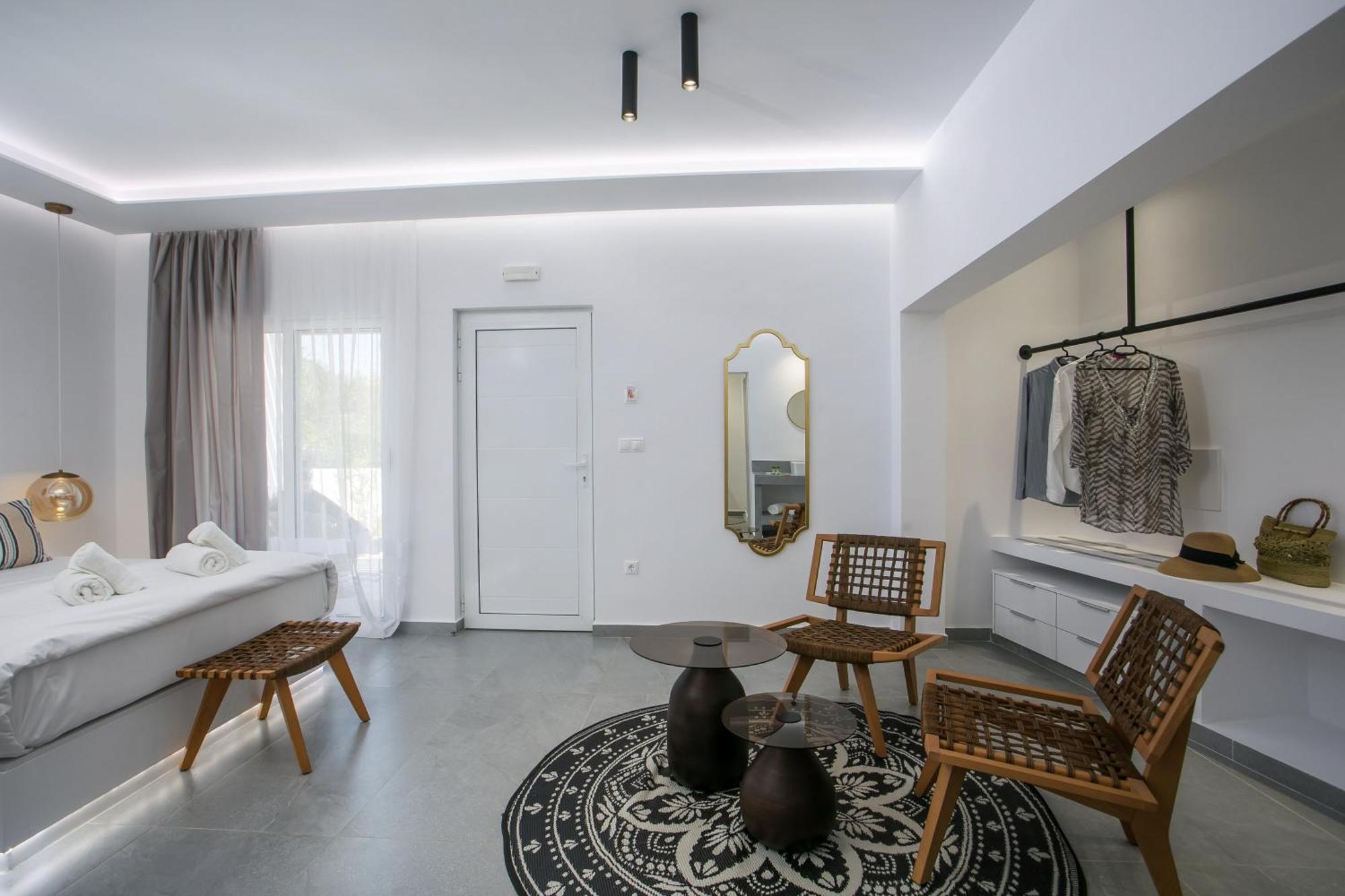 Calma Luxury Studios & Suites Фалираки Екстериор снимка