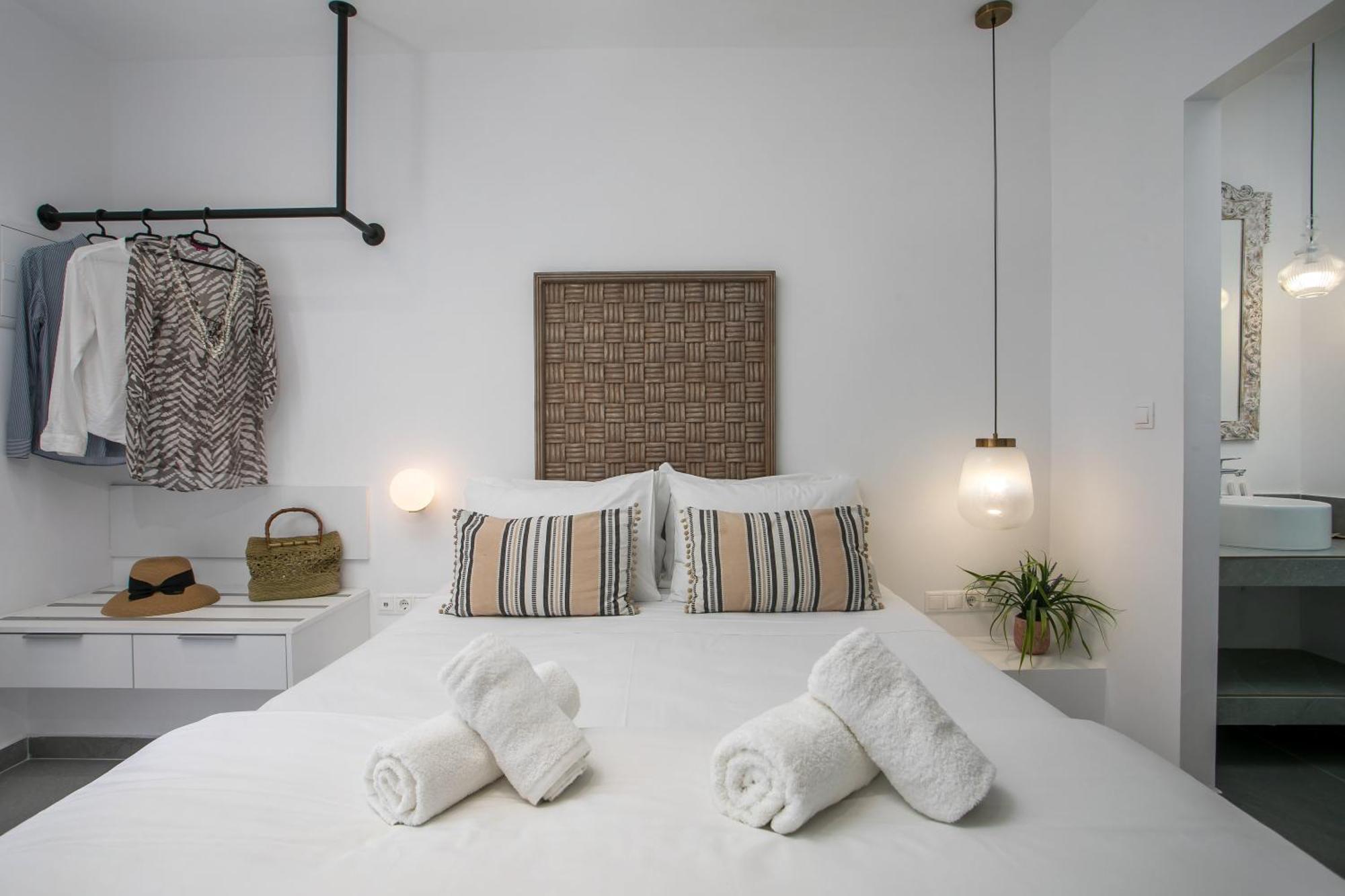 Calma Luxury Studios & Suites Фалираки Екстериор снимка