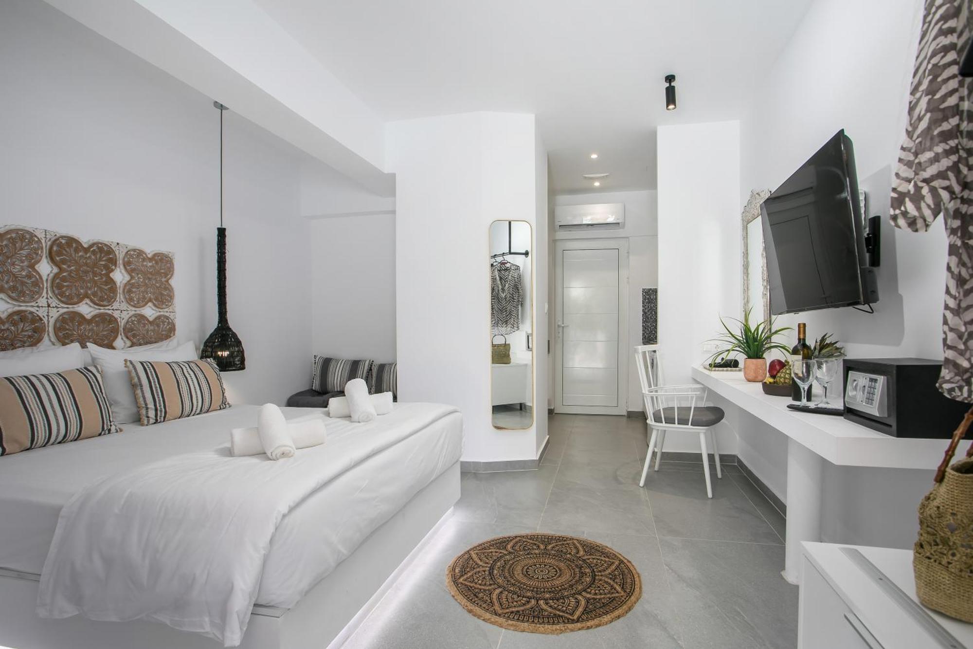 Calma Luxury Studios & Suites Фалираки Екстериор снимка