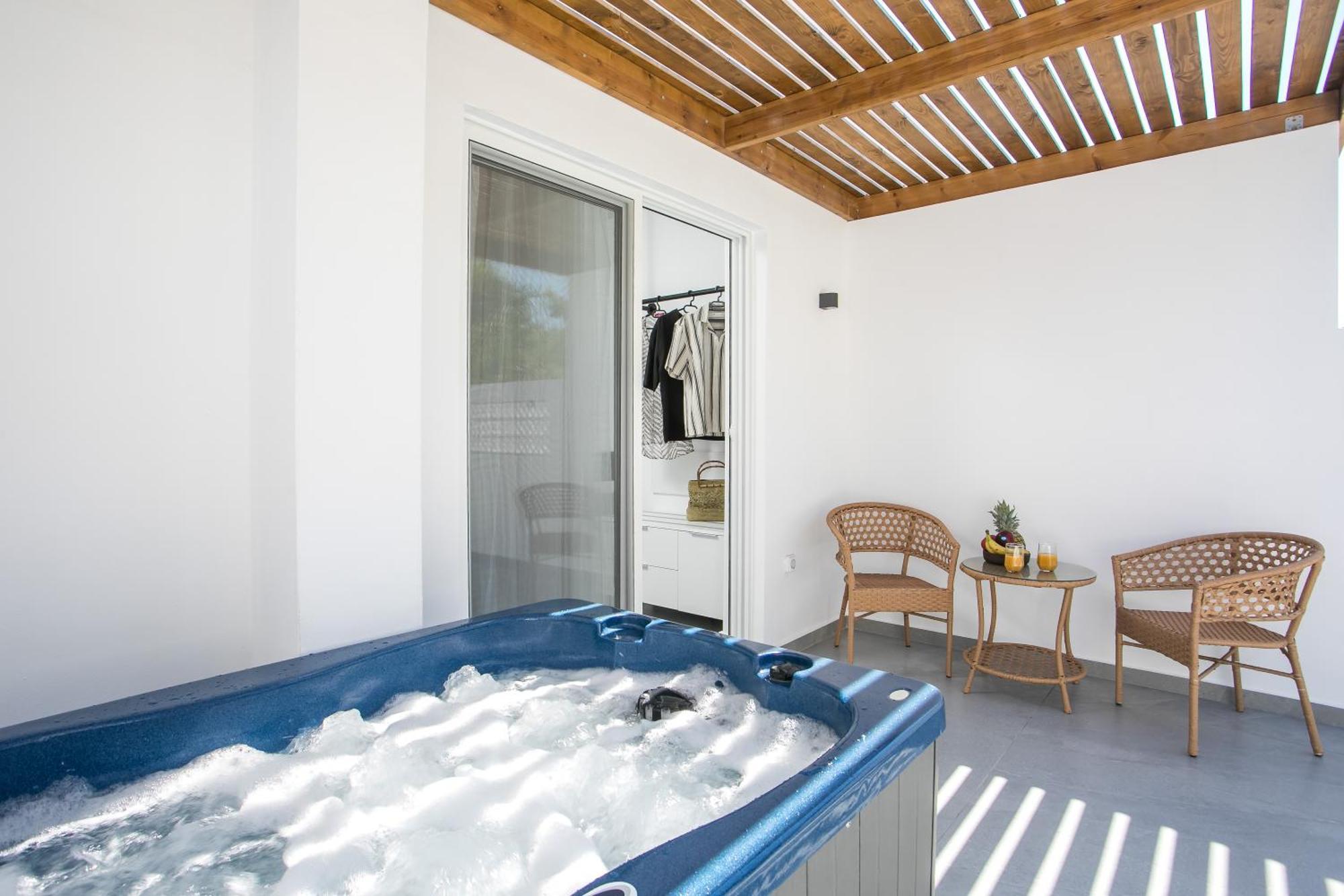 Calma Luxury Studios & Suites Фалираки Екстериор снимка